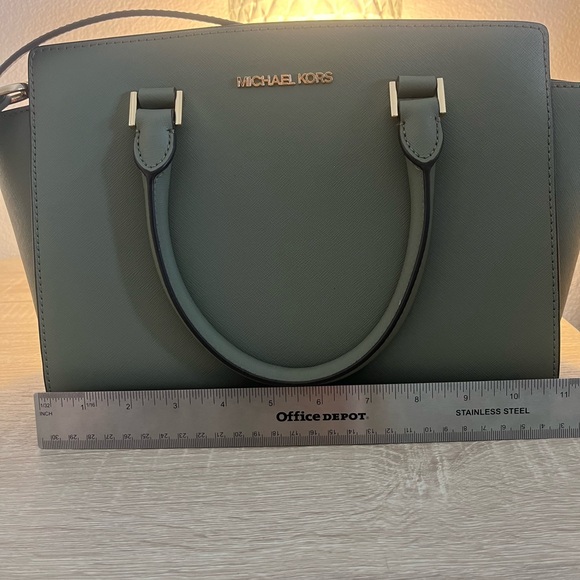 Michael Kors Selma - Picture 4 of 14
